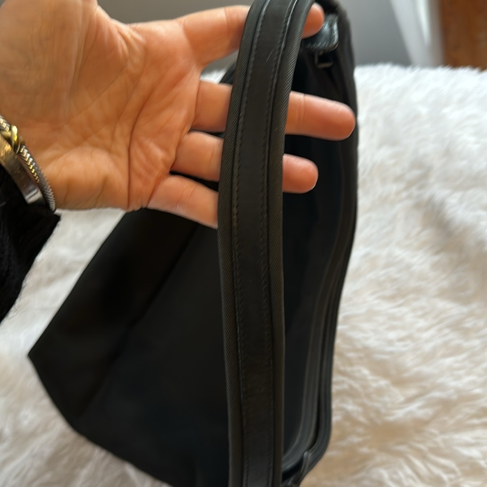Authentic vintage Gucci boho shoulder bag - Picture 6 of 13